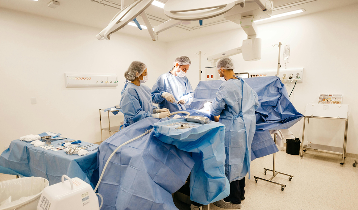 Complex-Trauma-&-Revision-Surgeries