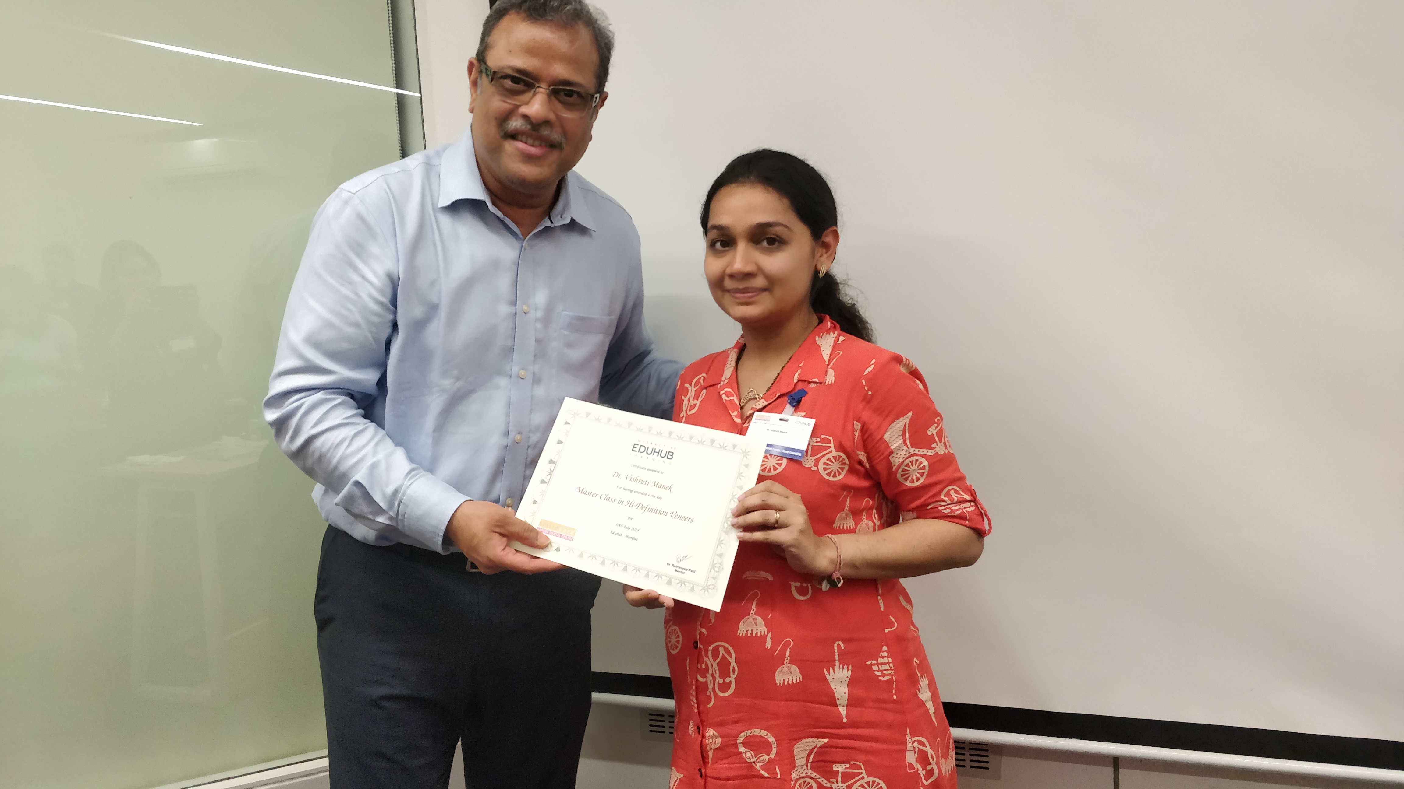 Dr Vishruti Manek - Best Cosmetic Dentist in Mumbai, India