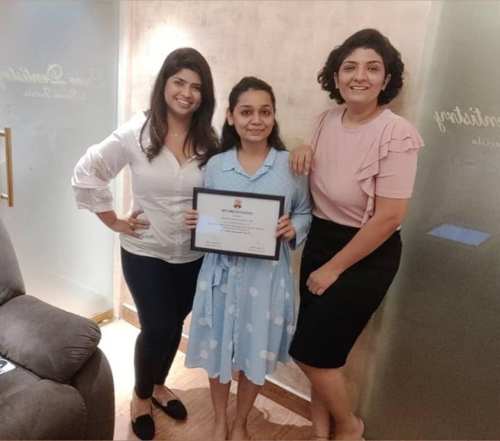 Dr Vishruti Manek - Best Cosmetic Dentist in Mumbai, India