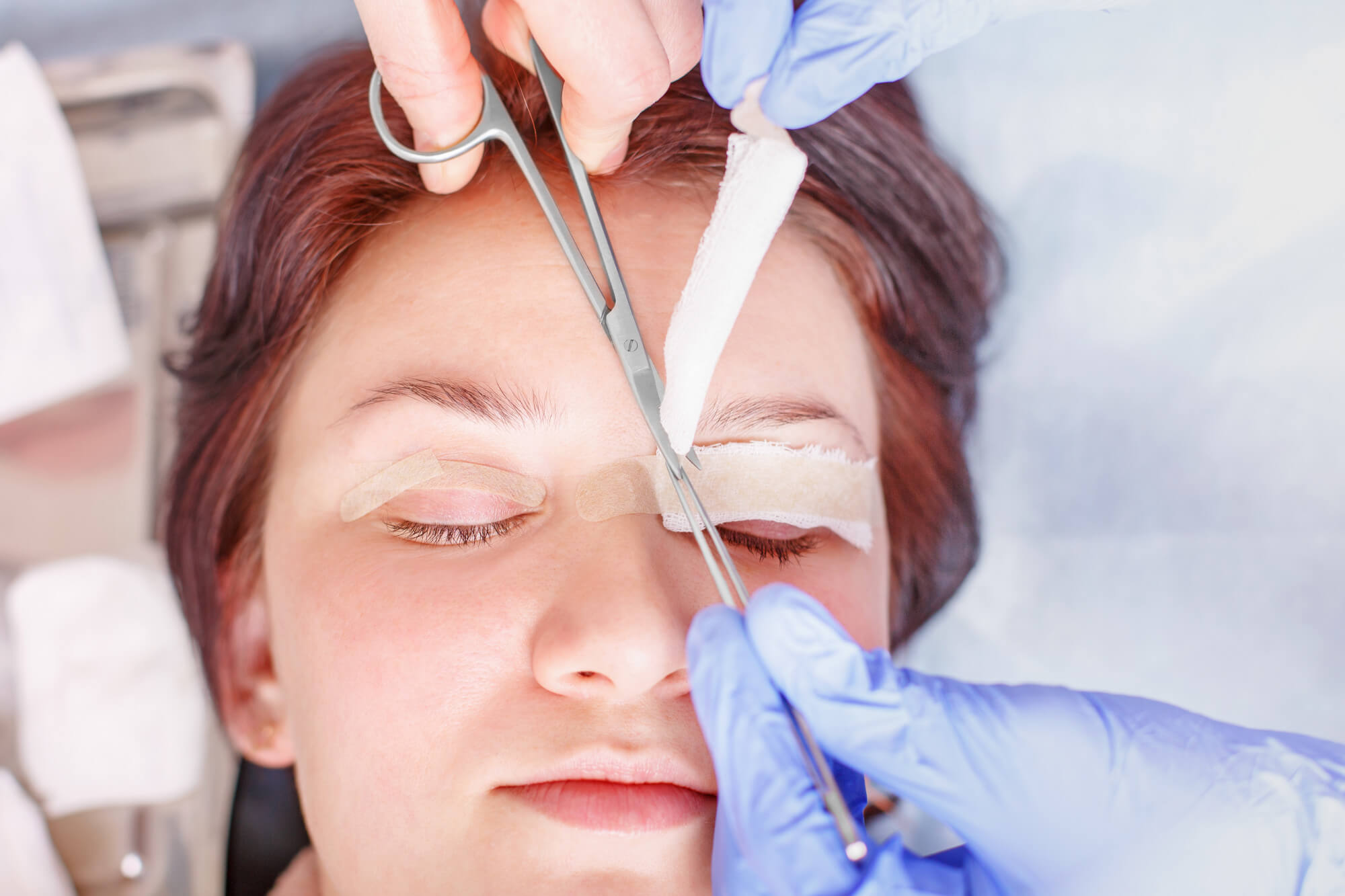 Best Eyelid Surgery in Mumbai, Eyelid Surgery at Affordable Price Cost India by Dr Debraj Shome at The Esthetic Clinics